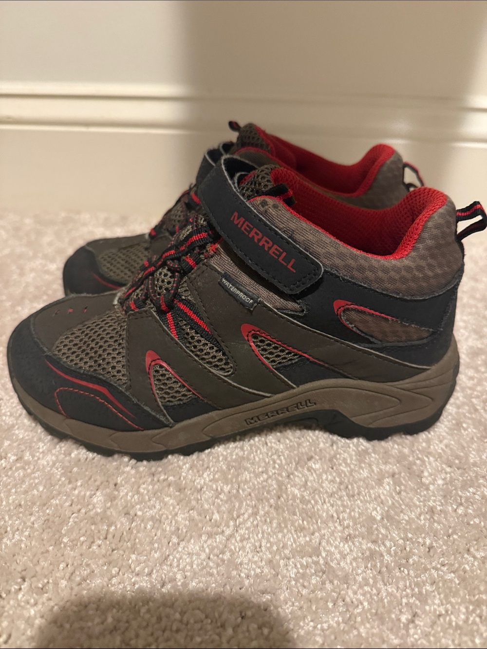 Merrell Kids Brown and Red Trail Sneakers